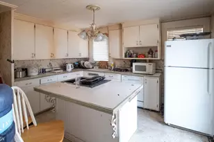 707 E Center St, Rochester, MN 55904 - Photo 6