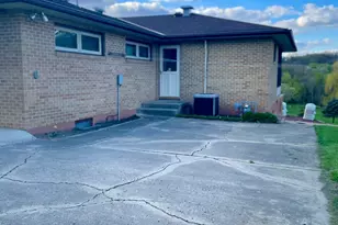 824 Brown St, Jackson, MN 56143 - Photo 6