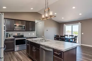 1906 Rock Ridge Ln, Saint Peter, MN 56082 - Photo 12