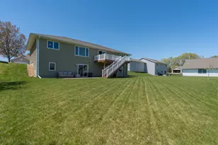 1906 Rock Ridge Ln, Saint Peter, MN 56082 - Photo 38