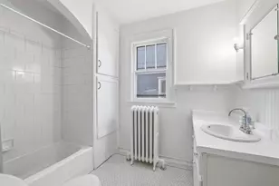 215 Penn Ave S, Minneapolis, MN 55405 - Photo 12