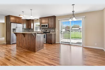 1210 Cypress Road, Saint Cloud, MN 56303 - Photo 12