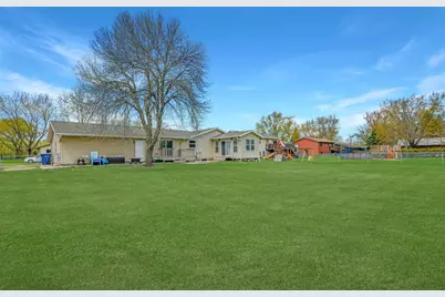 1210 Cypress Road, Saint Cloud, MN 56303 - Photo 4