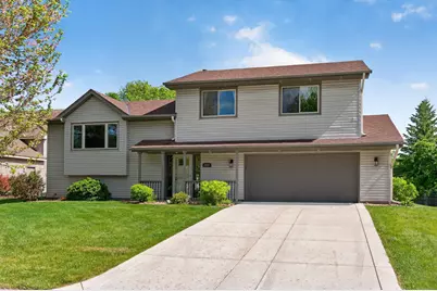 2287 Helmo Court N, Oakdale, MN 55128 - Photo 2