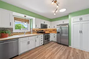 2287 Helmo Ct N, Oakdale, MN 55128 - Photo 14