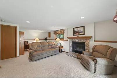 2287 Helmo Court N, Oakdale, MN 55128 - Photo 34
