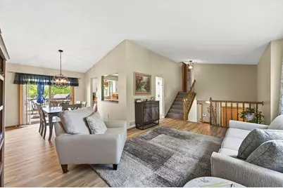2287 Helmo Court N, Oakdale, MN 55128 - Photo 6