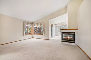 8819 Stonebrooke Ct, Woodbury, MN 55125 - Photo 22
