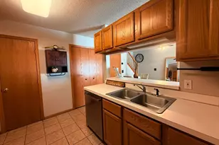 1825 Southcross Dr W, Burnsville, MN 55306 - Photo 6