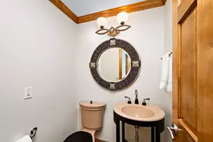 101 Willoughby Way E, Minnetonka, MN 55305 - Photo 30
