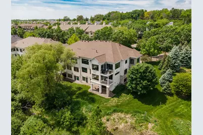 101 Willoughby Way E, Minnetonka, MN 55305 - Photo 8