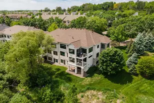 101 Willoughby Way E, Minnetonka, MN 55305 - Photo 8
