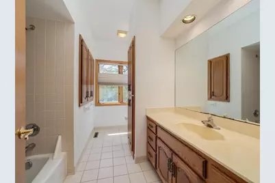 1523 Wellington Way, Eagan, MN 55122 - Photo 20