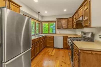 500 Robert Court, Mahtomedi, MN 55115 - Photo 14