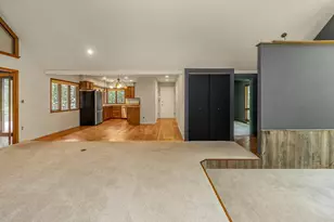500 Robert Ct, Mahtomedi, MN 55115 - Photo 8
