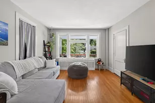 757 Laurel Ave, Saint Paul, MN 55104 - Photo 2