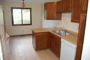 5201 Balmoral Ln, Bloomington, MN 55437 - Photo 8