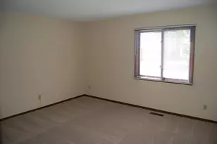 5201 Balmoral Ln, Bloomington, MN 55437 - Photo 10
