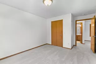 6543 Riverwood Ln, Brooklyn Center, MN 55430 - Photo 20