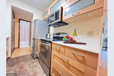 26 10th Street W #607, Saint Paul, MN 55102 - Photo 4