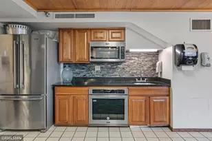 26 10th Street W, Saint Paul, MN 55102 - Photo 30