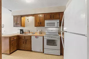 1013 122nd Ave NE, Blaine, MN 55434 - Photo 6