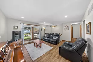 4426 4th St NW, Rochester, MN 55901 - Photo 16