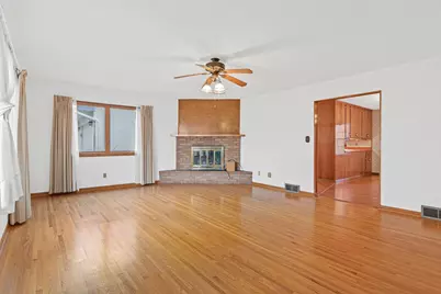 1244 Skillman Avenue W, Roseville, MN 55113 - Photo 2