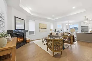 320 Laurel Curve, Golden Valley, MN 55426 - Photo 8