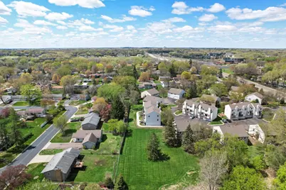 8877 42nd Avenue N, New Hope, MN 55427 - Photo 2