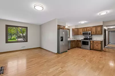 13720 Oakland Drive, Burnsville, MN 55337 - Photo 22