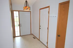 10593 Redwood St NW, Coon Rapids, MN 55433 - Photo 4