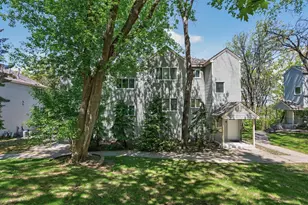 357 Belvidere St E, Saint Paul, MN 55107 - Photo 2