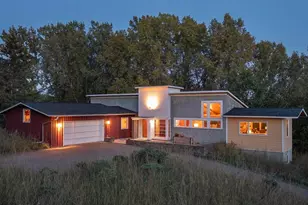 6 Robb Farm Rd, North Oaks, MN 55127 - Photo 2