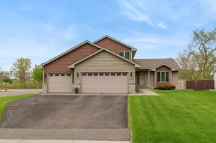 10648 71st Ave N, Maple Grove, MN 55369 - Photo 2