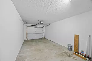 12605 Sherwood Pl, Minnetonka, MN 55305 - Photo 28