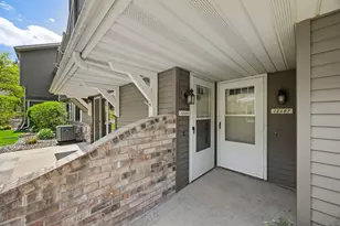 12605 Sherwood Pl, Minnetonka, MN 55305 - Photo 2