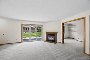 12605 Sherwood Pl, Minnetonka, MN 55305 - Photo 8