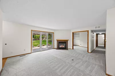 12605 Sherwood Place, Minnetonka, MN 55305 - Photo 6