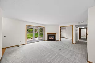 12605 Sherwood Pl, Minnetonka, MN 55305 - Photo 6