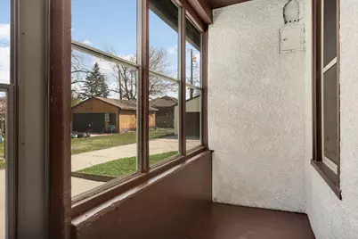 690 James Avenue, Saint Paul, MN 55102 - Photo 24