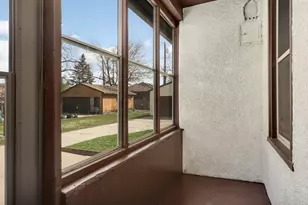 690 James Ave, Saint Paul, MN 55102 - Photo 24