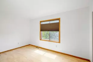 16813 Hutchinson Dr, Lakeville, MN 55044 - Photo 14