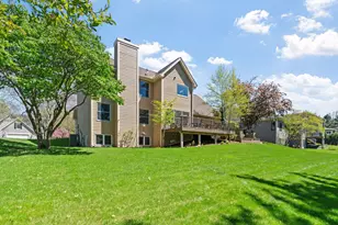 3648 Mt Vernon Ln, Woodbury, MN 55129 - Photo 10
