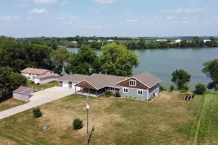 912 S Lafayette Ave, Fulda, MN 56131 - Photo 2