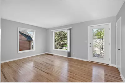 2747 Jersey Avenue S, Saint Louis Park, MN 55426 - Photo 2