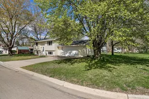 2333 4th Ave NW, Owatonna, MN 55060 - Photo 4