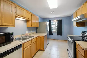 6248 Magda Dr, Maple Grove, MN 55369 - Photo 4
