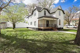 611 3rd St NW, Austin, MN 55912 - Photo 12