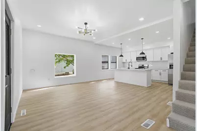 611 3rd Street NW, Austin, MN 55912 - Photo 8